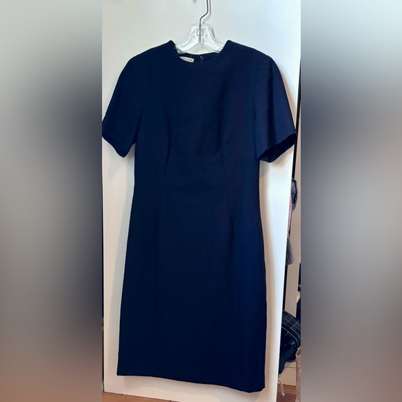 Beautiful classic navy wool tailored dress - Picture 2 of 4